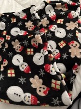 Woman  s Fleece Holiday Pajama Pants