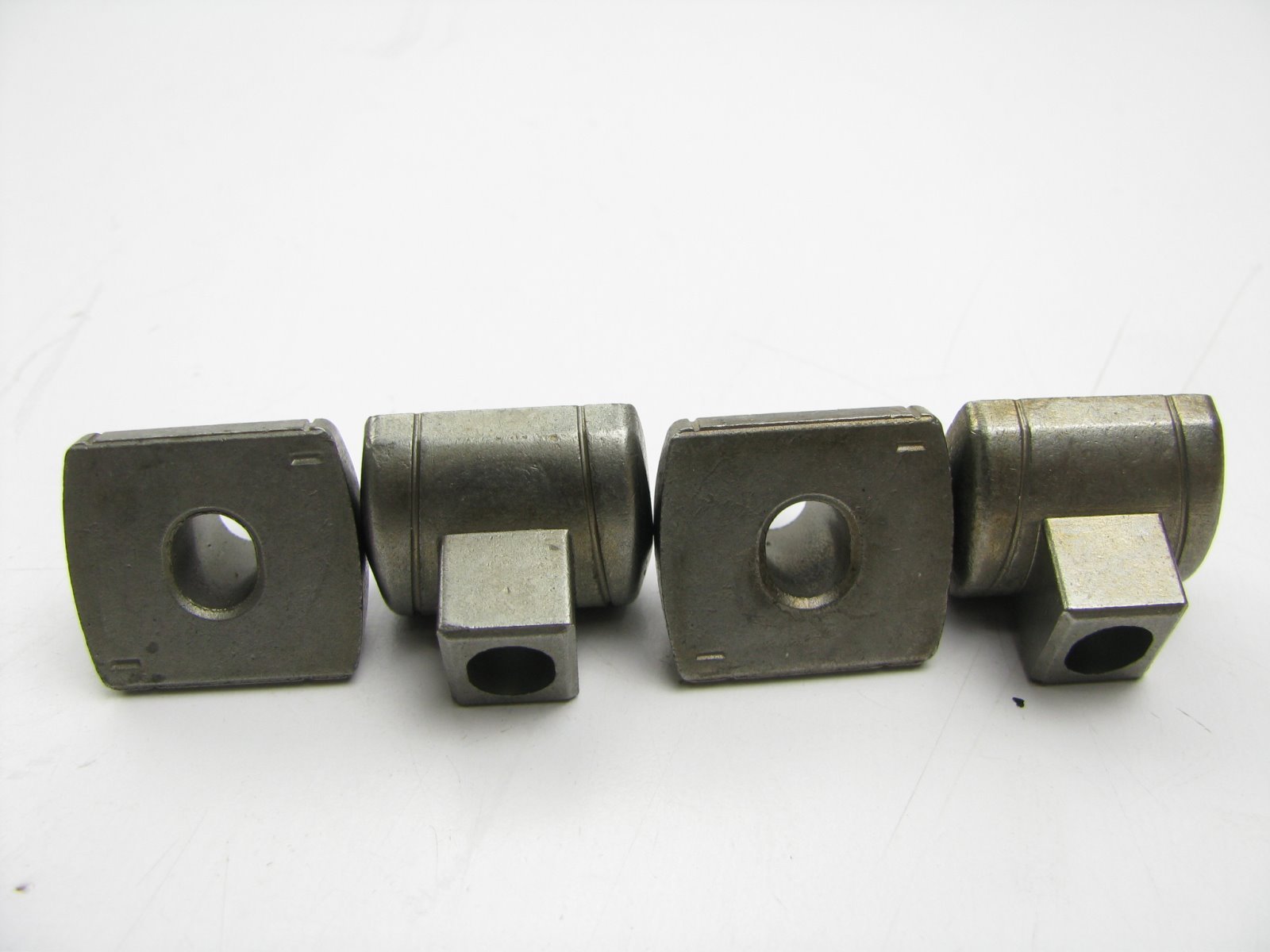 (4) NEW GENUINE OEM Ford 3.8L 232 V6 Valve Rocker Arms Fulcrum Seats