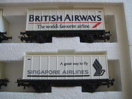 Marklin HO 4400F International Airlines of the World Collector Series no. 6 LNIB - Picture 3 of 9