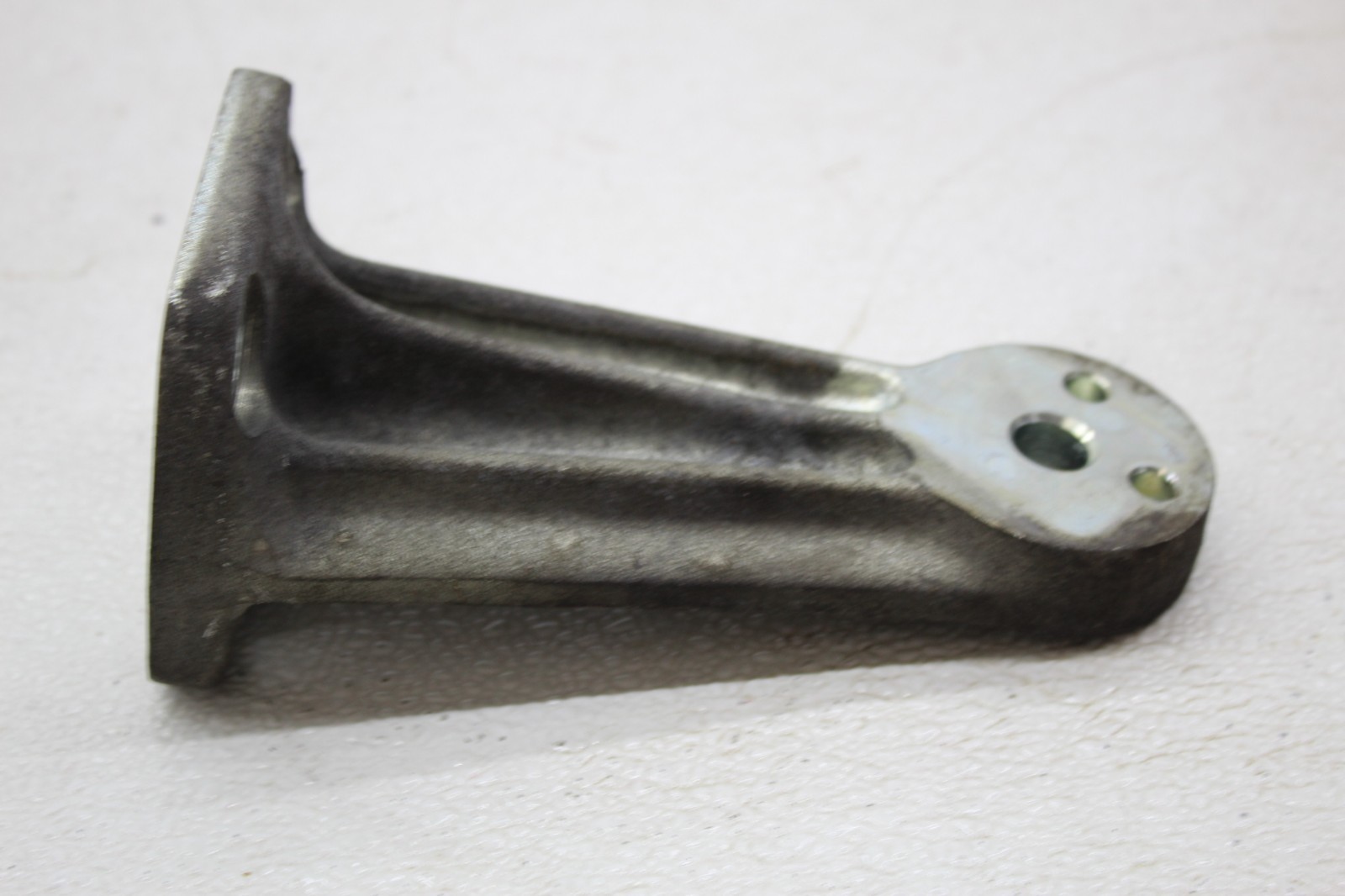 99-01 FERRARI 456 M ENGINE MOTOR TRANSMISSION MOUNT SUPPORT BRACKET