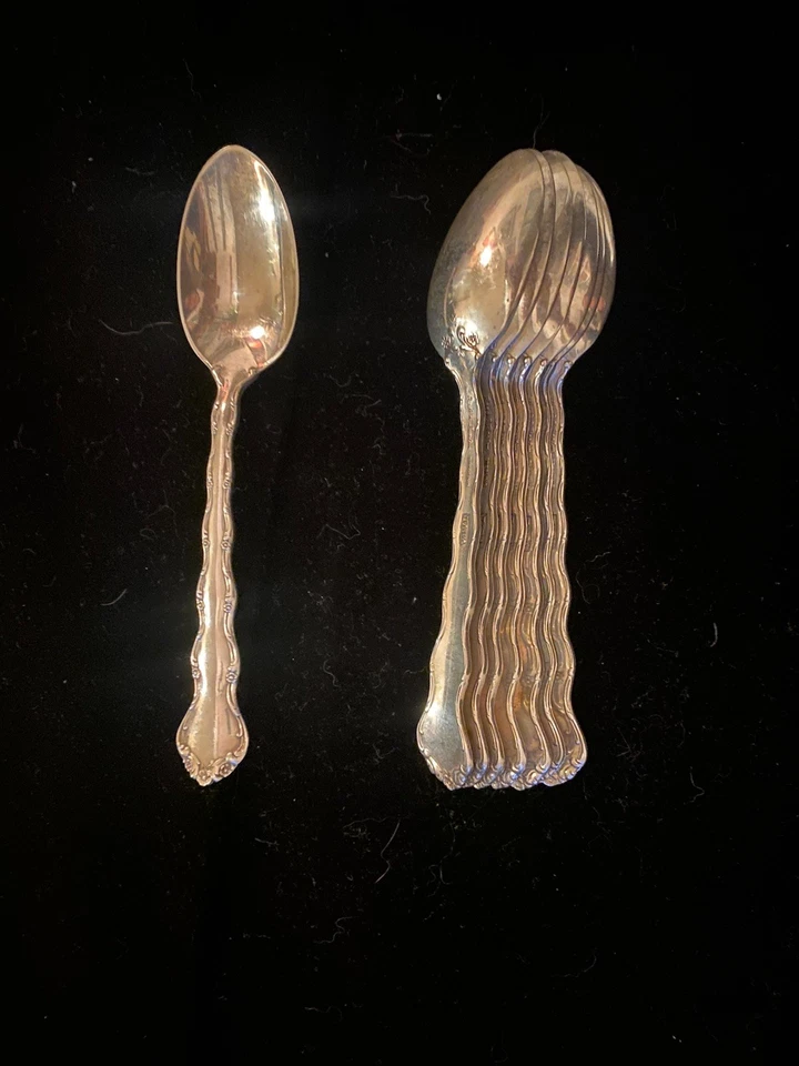 Reed & Barton Tara plata de ley 8:4 piezas ajustes usados y queridos. Sin caja Foto 3 de 4