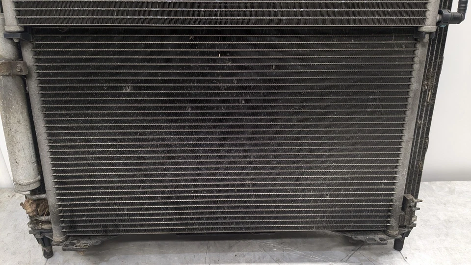 RANGE ROVER VOGUE L405 RADIATOR PACK & COOLING FAN 4.4 DIESEL 2014 - Image 3 of 4