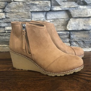toffee microfiber women's avery booties