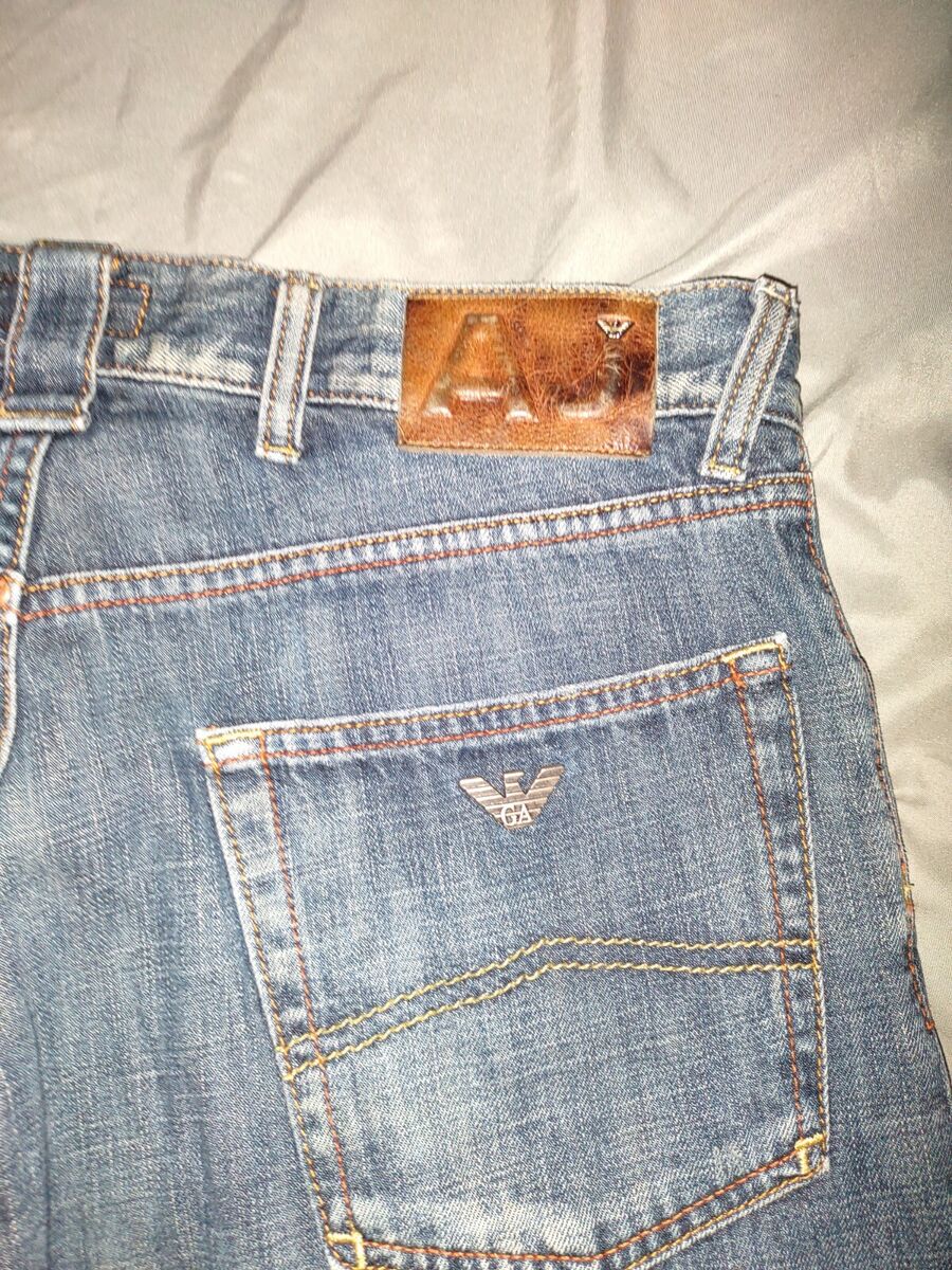 Armani Jeans AJ Men's button-fly 30 x 30 leather logo metal