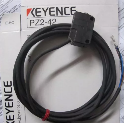 KEYENCE PZ2-42 Fiber Optic Sensors PZ242 New In Box One Free Shipping - Picture 3 of 4
