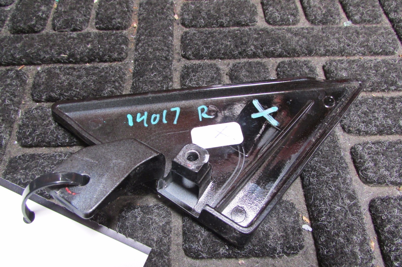Ferrari 458 Italia RH, Right Door Outer Corner Triangle Cover, P/N 81486300