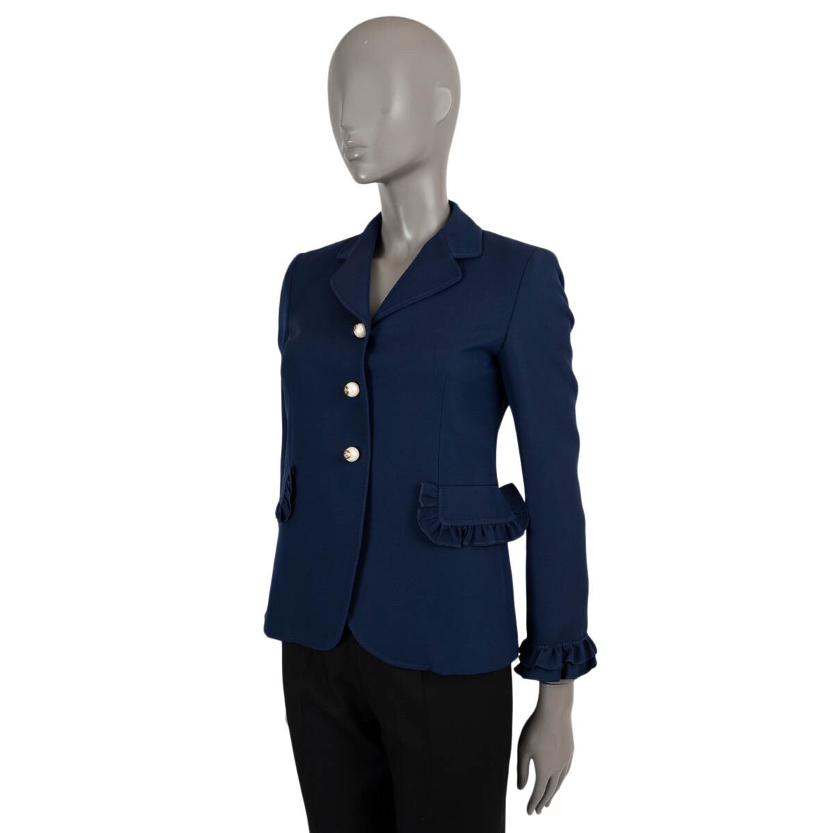 69656 auth GUCCI navy blue 2016 PEARL BUTTON RUFFLED CREPE Blazer
