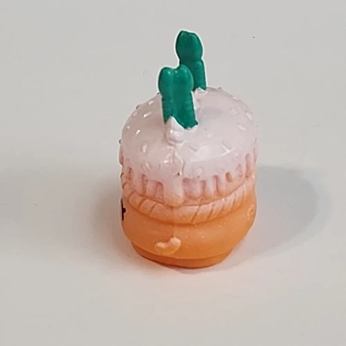 Wishes Birthday Cake Shopkins Season 1 Yellow Ultra Rare 1-095 Orange and White - Picture 2 of 6