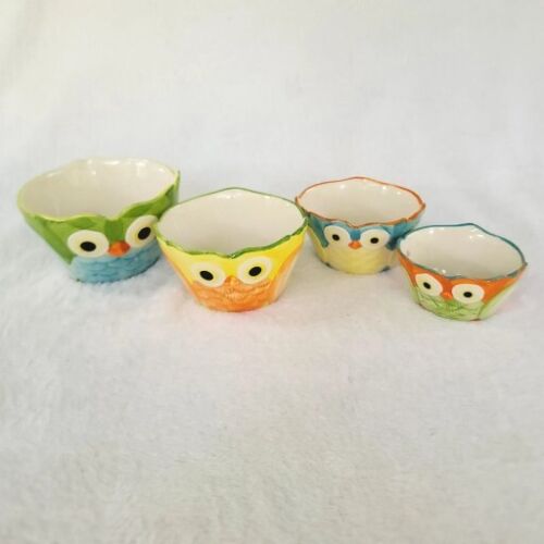 Pier 1 Imports Colorful Hand Painted Ceramic Owl Nesting Measuring Cups Set of 4 - Afbeelding 1 van 15