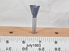 (1) NEW  5/8" D Dovetail Bit Carbide Tipped Router Bit 1/4" Shank 2 Flute zm