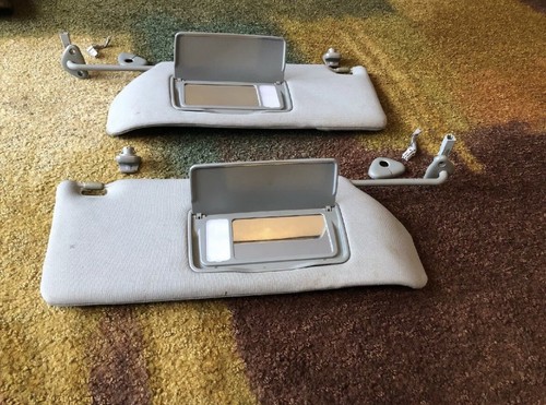🚗2005-2010 Honda Odyssey Sun Visors Driver & Passenger Lighted Sunvisors OEM 🚗 - Picture 4 of 5
