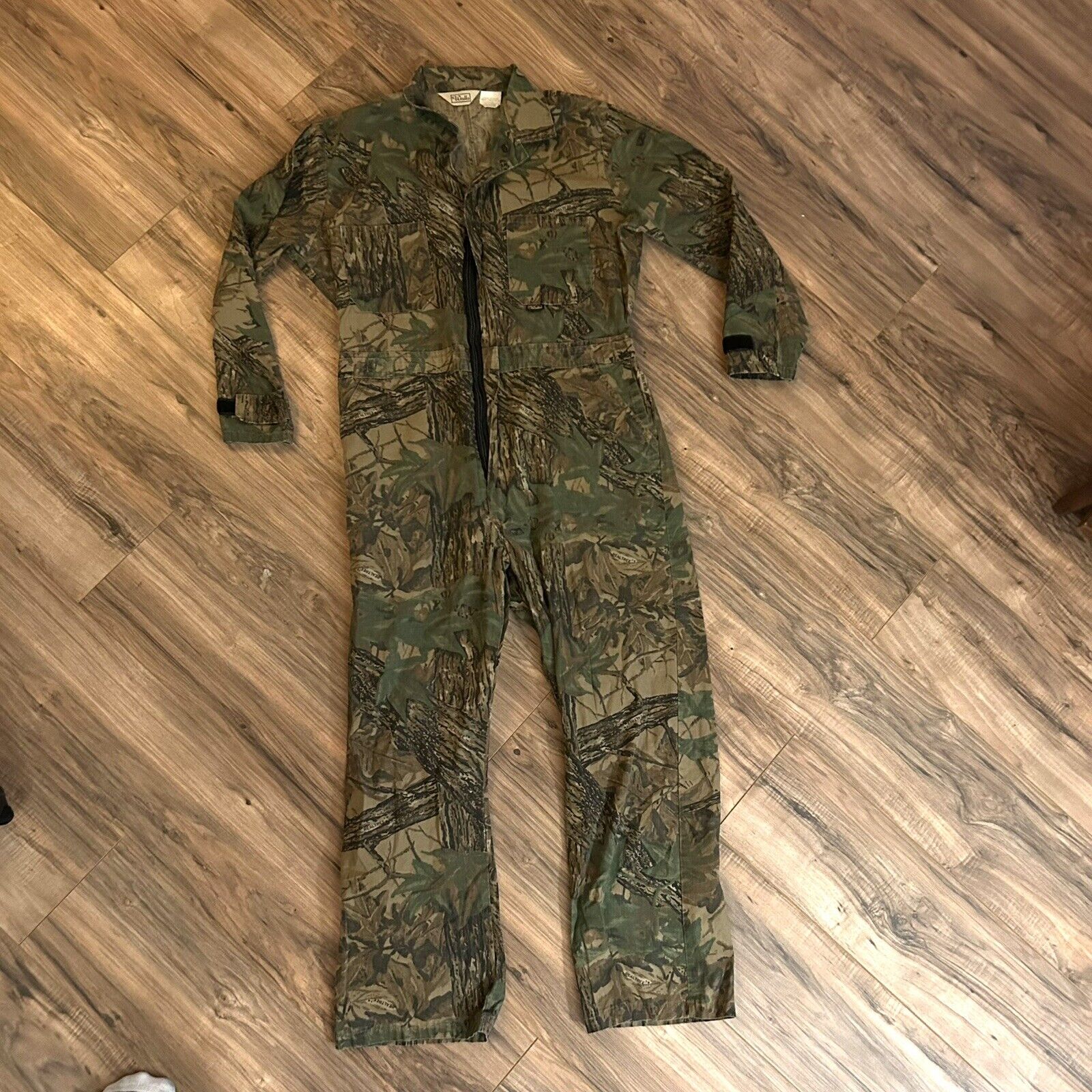 Picture 1 of 4