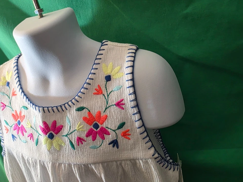 女孩 Carter's 花卉无袖衬衫上衣运动服 6 码休闲全新可爱礼物 — 第 3/4 张图片