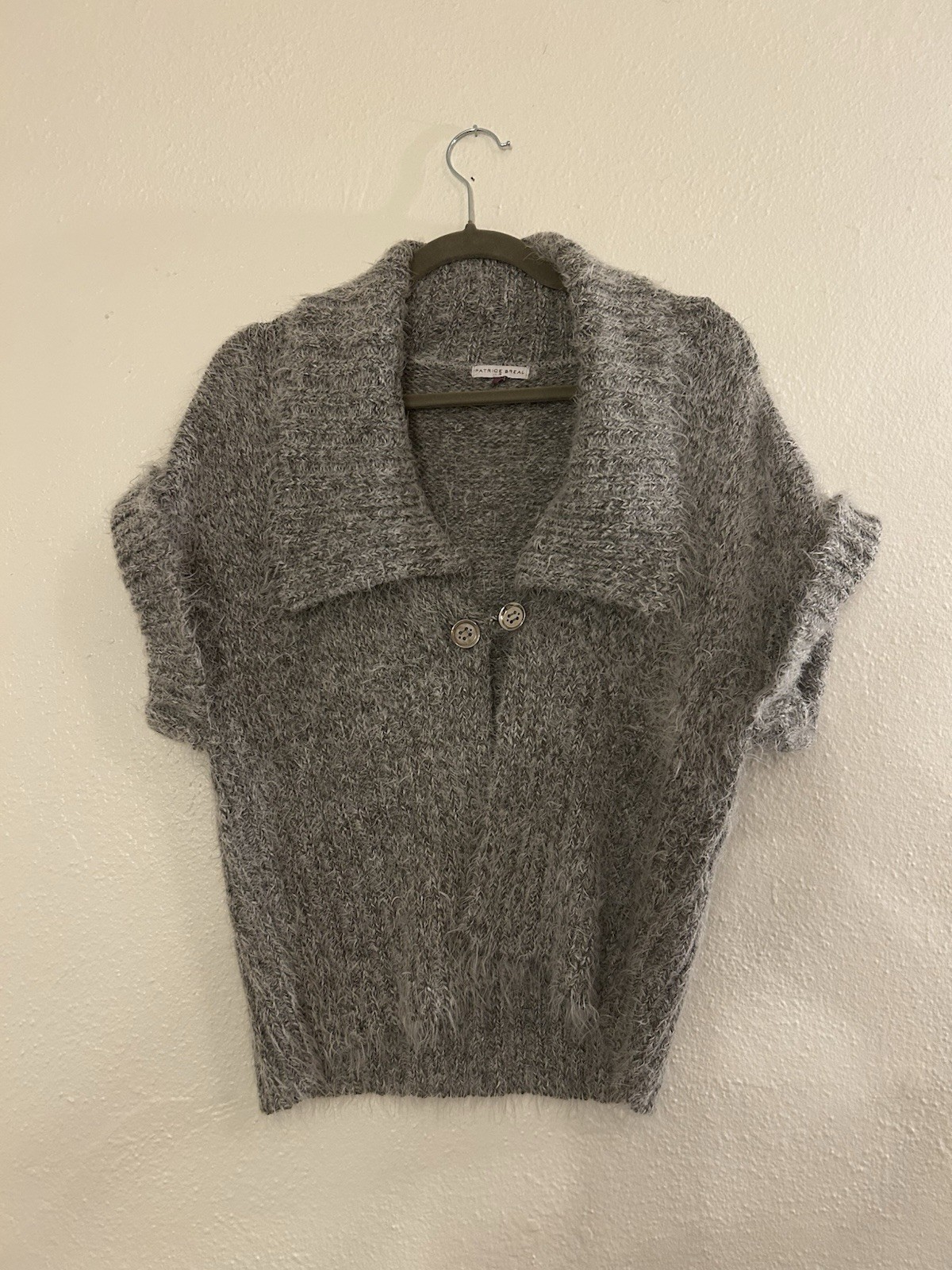 Patrice Breal Women’s Size 4 Fuzzy Grey Sweater Top Short Sleeves