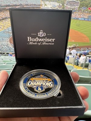 Budweiser Los Angeles Dodgers Back-to-Back Champs Coin in Box