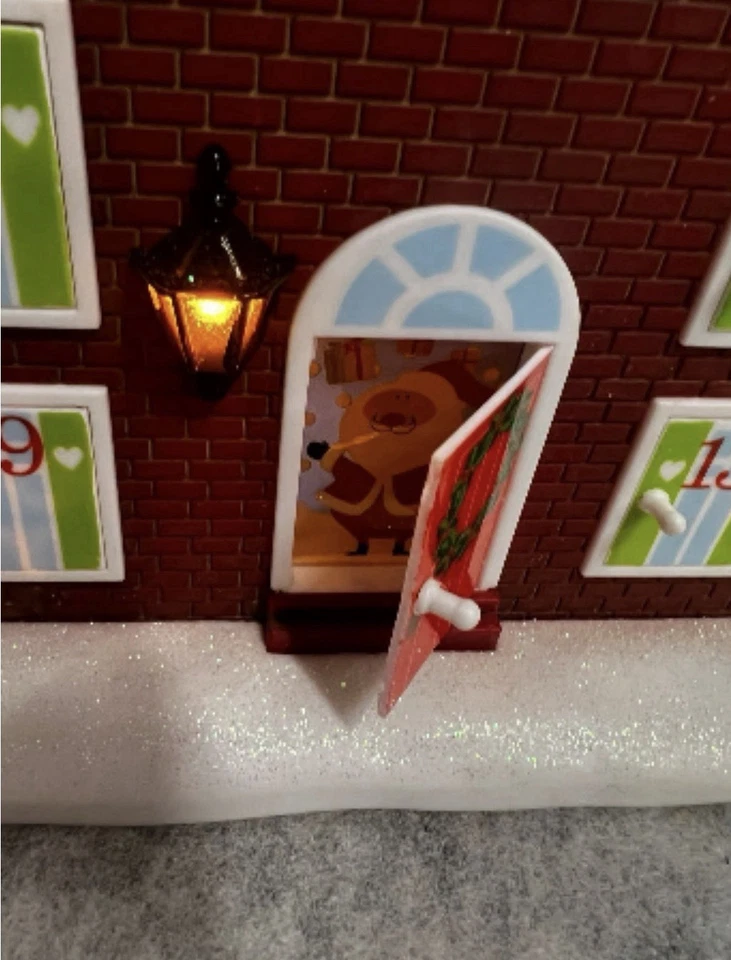 Canções musicais iluminadas Avon 2011 contagem regressiva para o Natal Advent House - Imagem 3 de 4