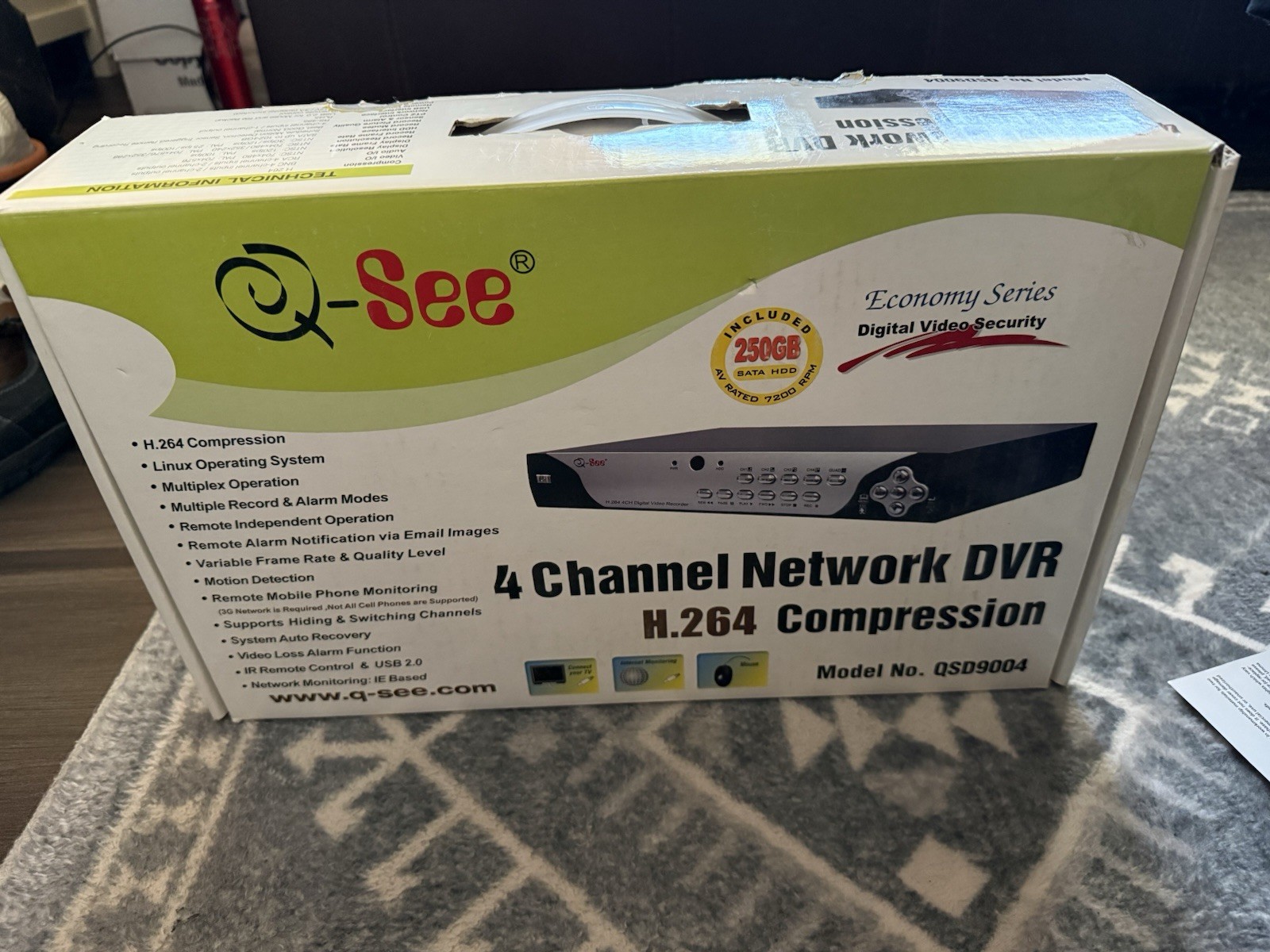 Q-See QSD9004 4 Channel DVR 250GB H.264 Compression Remote M