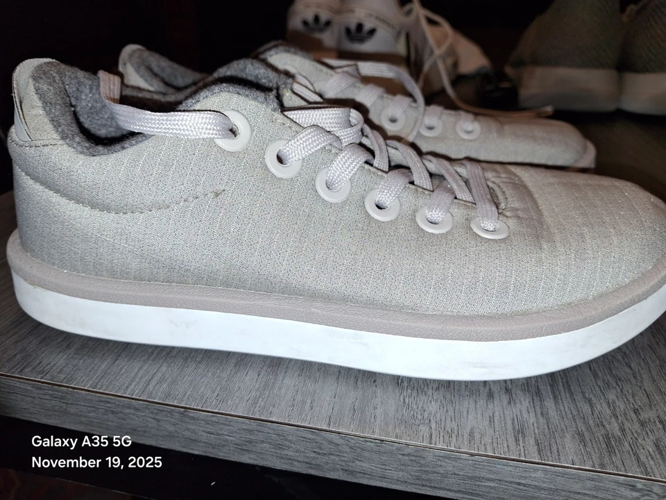  Womens Size 7 Allbirds Sneakers Wool Runner Natural Grey - Image 4 of 4