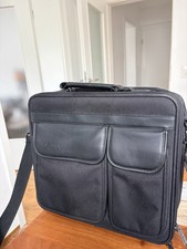 Dell Laptoptasche Schwarz mit Sicherheits-Rei...
