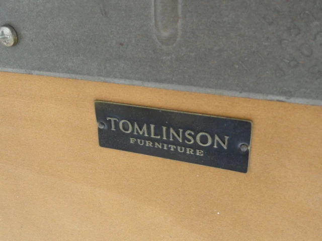 JUEGO DE MESA DE COMEDOR Y 4 SILLAS DESAYUNO TOMLINSON VINTAGE MID CENTURY Foto 3 de 4