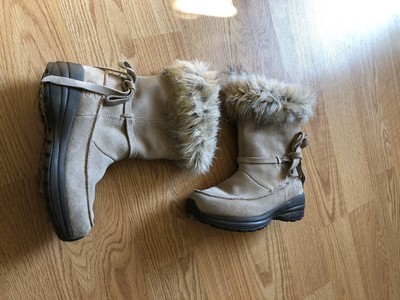 sorel furry boots