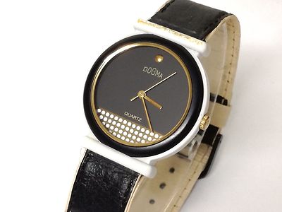 Montre DOGMA Quartz Pour Homme - Acier Inoxydable Argenté - Cadran Noir - Années 90