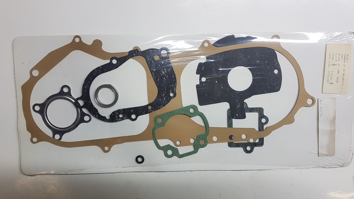 Malaguti F10 Yamaha CY 50cc Gasket Set pcs 15590