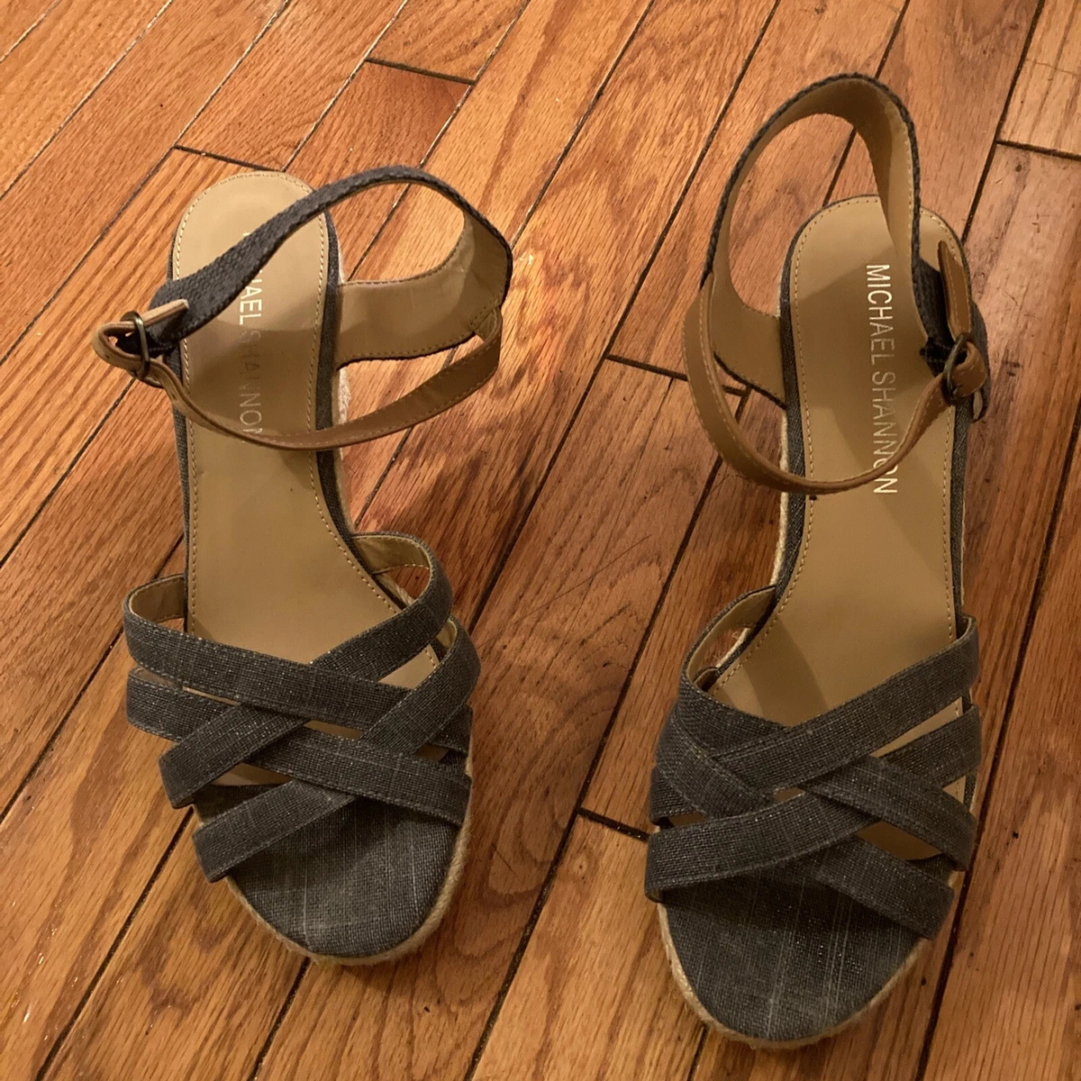 Michael Shannon soft cushion strappy sandals blue and brown Size 9