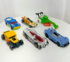 6pc Hot Wheels Power Pistons Monteracer Fig Rig Flame Street Cleaver Bone Shaker