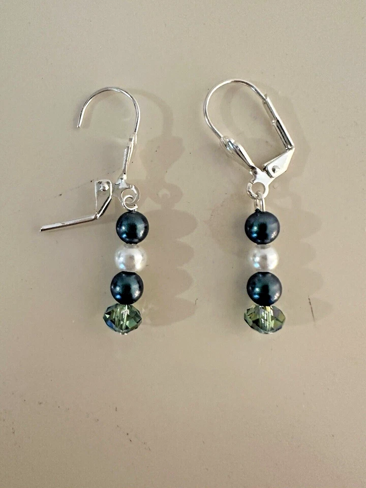 Colar e brincos combinando de cristais Swarovski azuis, brancos e verdes mar - Muito bom estado - Imagem 2 de 4