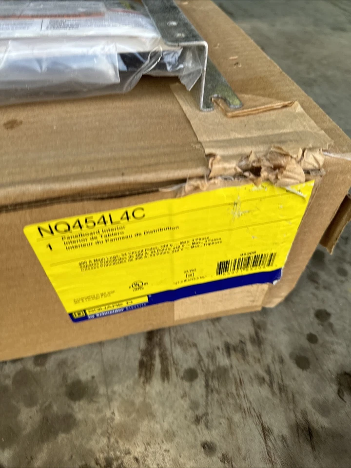 Square D NQ454L4C 54 Circuit Panelboard interior 400A 240V 3P4W MLO Lrg Qty - Image 2 of 4