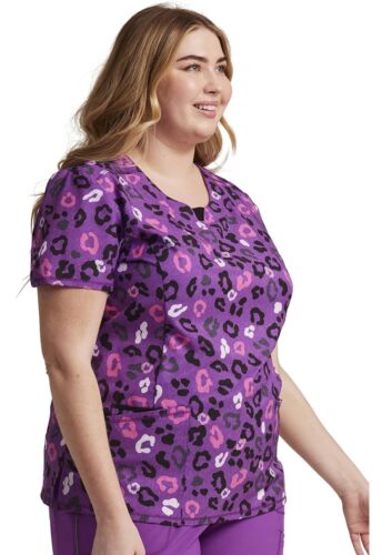 Infinity Women Scrubs Top Round Neck CK609, Size: XS, Leopard Vibes - Picture 4 of 6