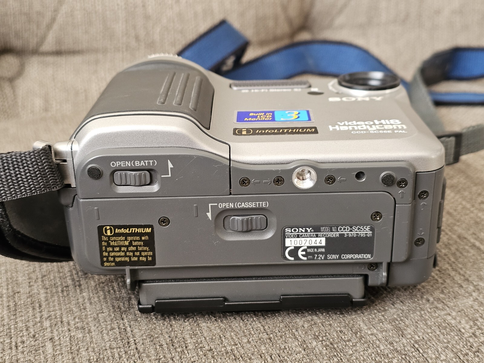 Rare Sony Handycam Video Hi8 ccdsc55e pal Untested W/ Battery eBay