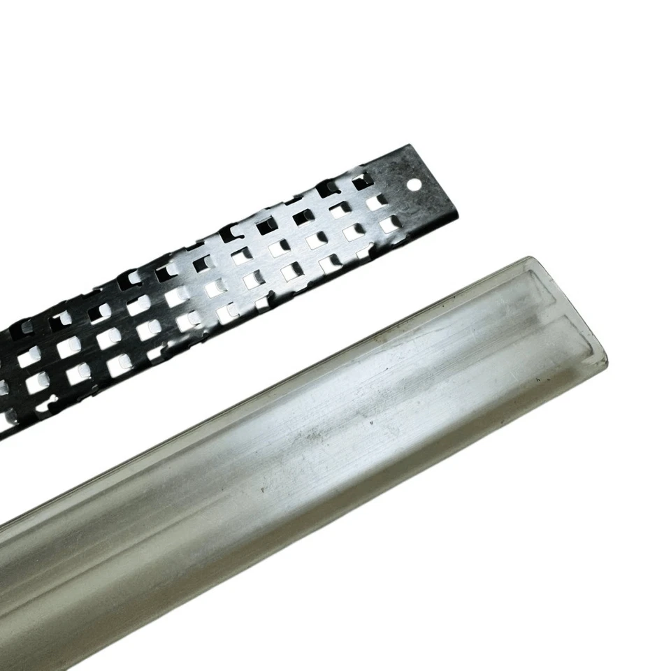 Rallador grueso microplano con mango rojo de acero inoxidable con funda 13" Foto 2 de 4