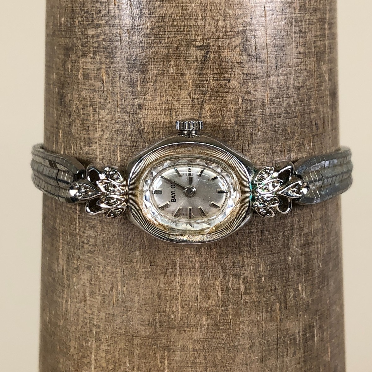 Vintage Baylor Women Dainty Oval Diamond Silver Tone Quartz 