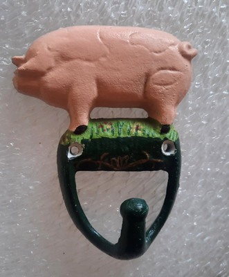 Vintage rustic Cast Iron Farmhouse Pig wall coat Hook teatowel, dog