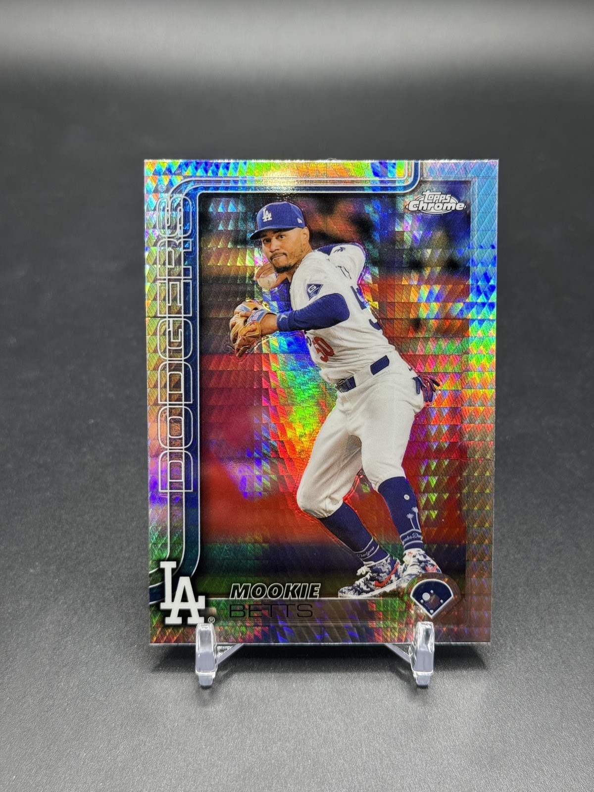 2025 Topps Chrome Mookie Betts #50 Prism Refractor Los Angeles Dodgers 