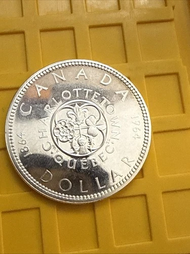 1964 Canada Silver Dollar Charlottetown Centennial 100 Years E14