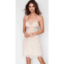 Victoria  s Secret Floral Lace Rings Slip Dress Dream Angels in White Women's M