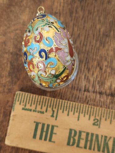 Vintage vergoldete Cloisonne Champleve Emaille übergroßer Eieranhänger für Halskette - Bild 3 von 5