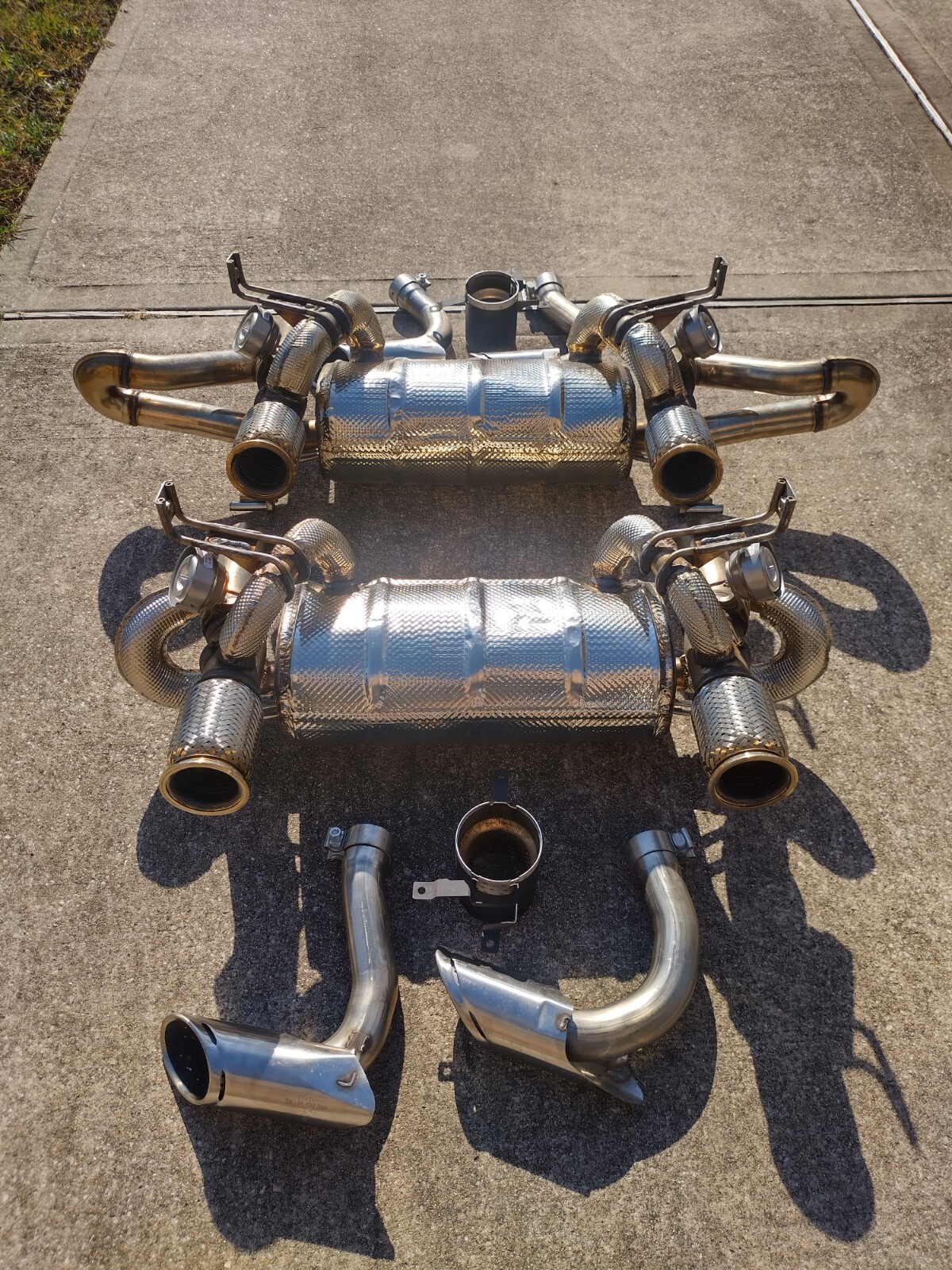 McLaren/ Lamborghini exhaust