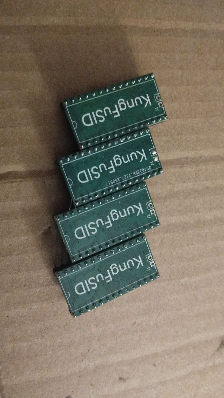 4x KungFuSID SID-emulator for Commodore 64/64C/128