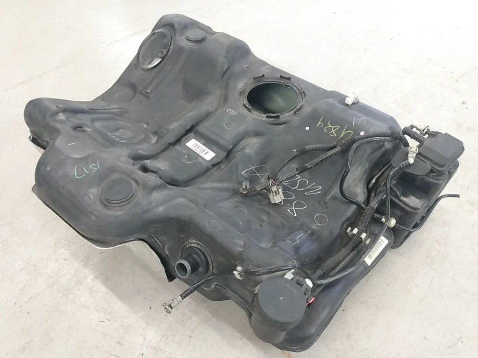 Saab 9-3 Fuel Gas Tank Reservoir Fits 2003 2004 2005 2006 2007 2008 2009 2010 Foto 2 de 4