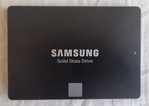Samsung MZ75E250 250GB 2,5 Zoll Interne Solid State Drive