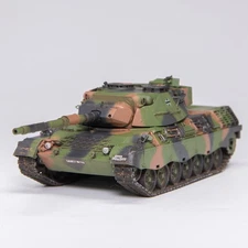 Yihe 1/72 German Leopard 1A1 Main Battle Tank NATO Tri-Color Finished Model