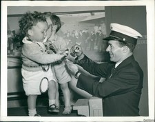 1942 John Nicholson Robert Sanders London Arrive On Ny Clipper Travel Photo 7x9