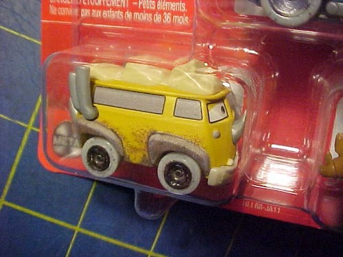 DISNEY PIXAR CARS MINI RACERS CLANKYLOSAURUS WESTFALANAPUS QUADRATORQUOSAUR SET! - Picture 2 of 8