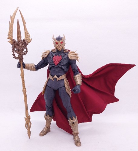 McFarlane Toys AQUAMAN COMIC Ocean Master Dedicated Wire Deep Red Cape - 第 1/9 張圖片