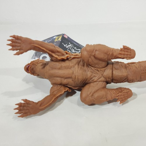Varan Bandai Movie Monster Series Soft Vinyl Figure Godzilla Store limited New - Picture 11 of 13