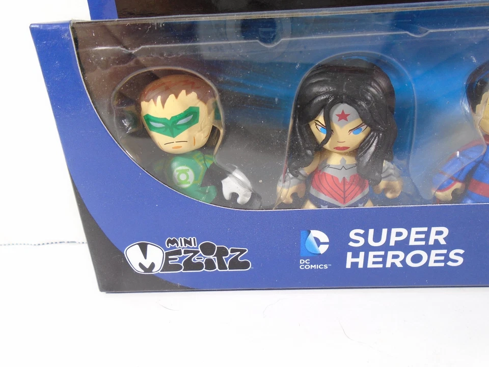 MEZCO MINI MEZITZ 2014--SUPERHÉROES--JUEGO DE CAJA DE MINI FIGURAS (NUEVO) Foto 2 de 4